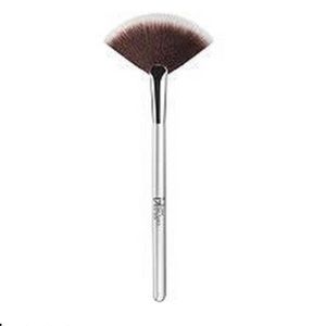 Radiant Fan Brush || IT COSMETICS